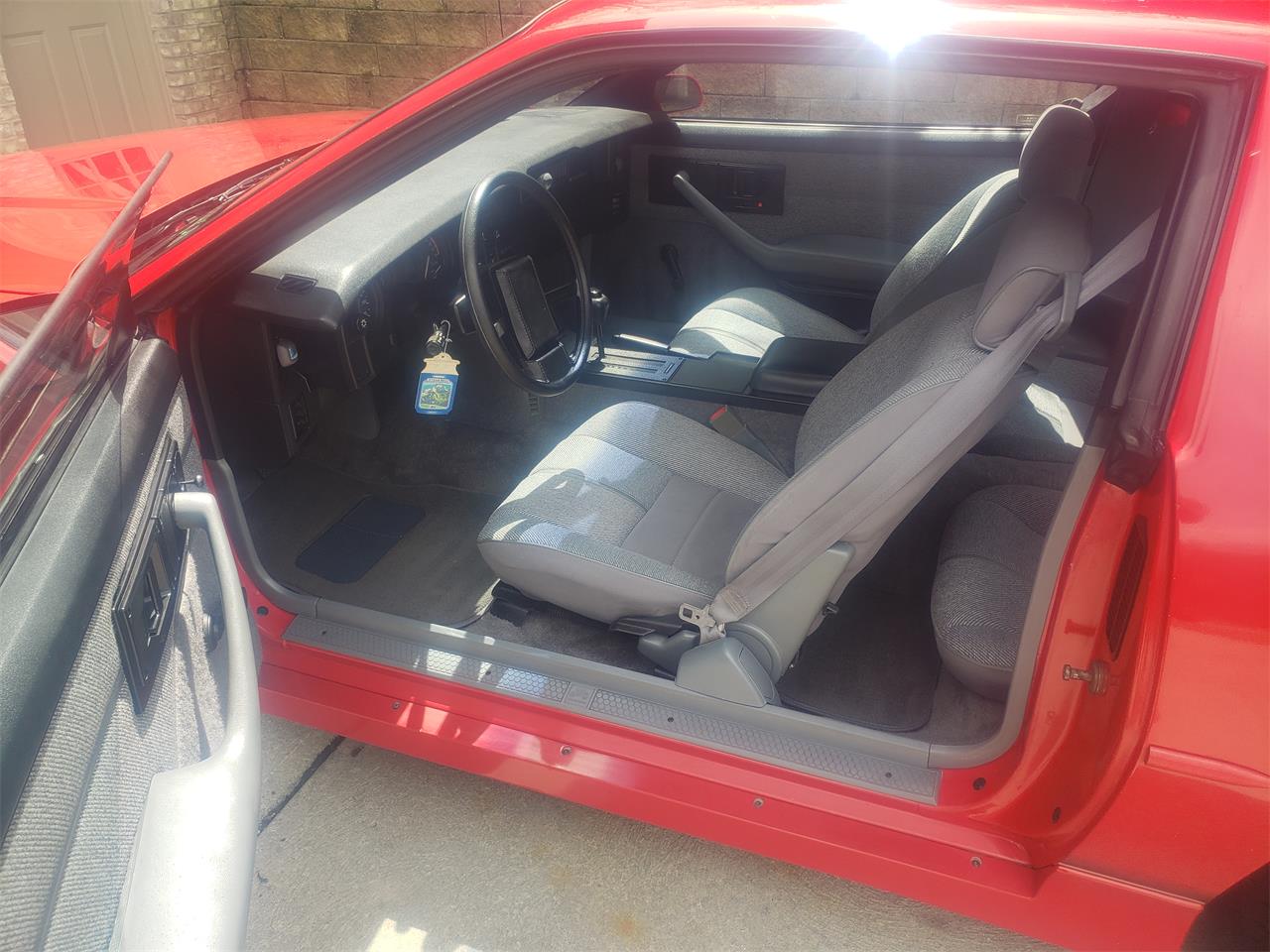 Chevrolet-Camaro-rs-1989-Red-Gray-8