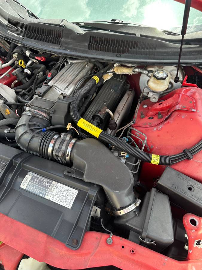 Chevrolet-Camaro-sport-coupe-amp-convertible-1995-red-1