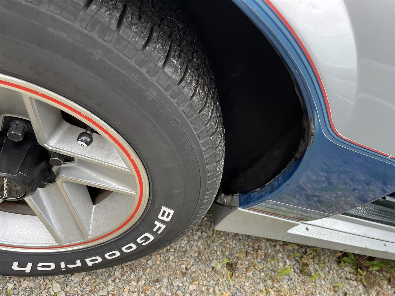 Chevrolet-Camaro-z28-1982-Silver-Bluegray-13