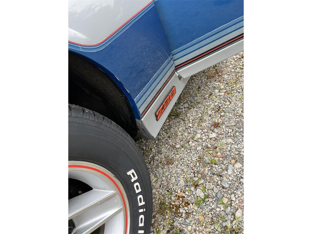Chevrolet-Camaro-z28-1982-Silver-Bluegray-21