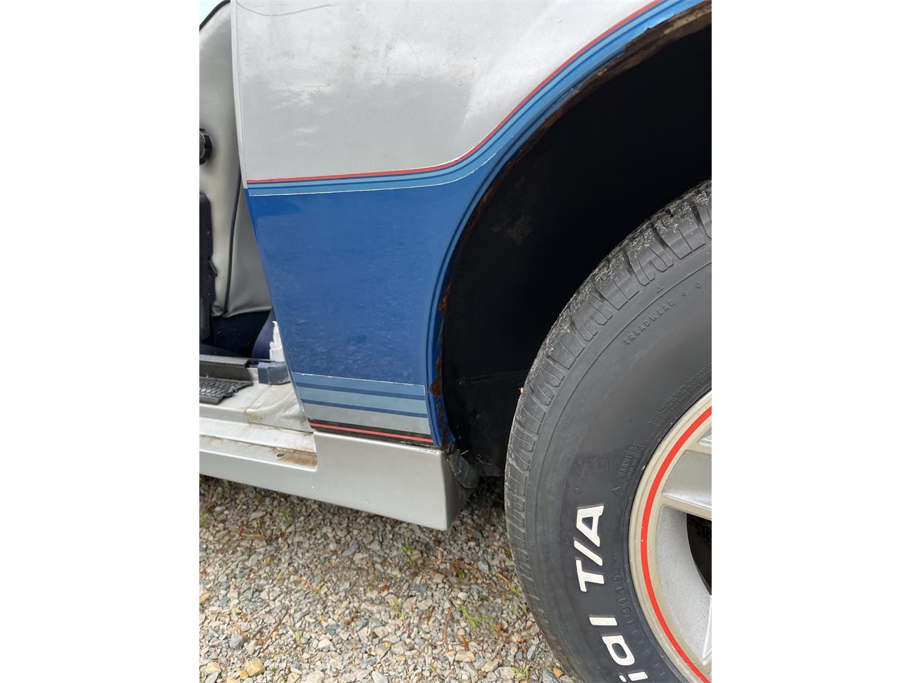 Chevrolet-Camaro-z28-1982-Silver-Bluegray-4