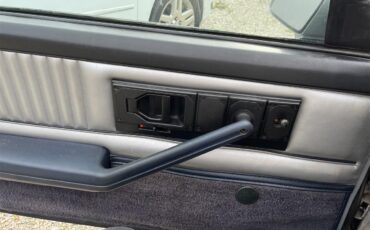 Chevrolet-Camaro-z28-1982-Silver-Bluegray-5