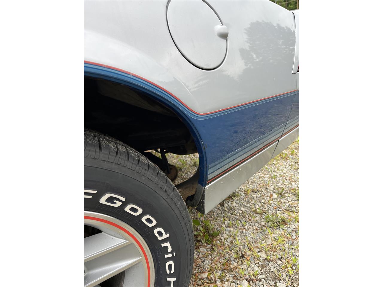Chevrolet-Camaro-z28-1982-Silver-Bluegray-8