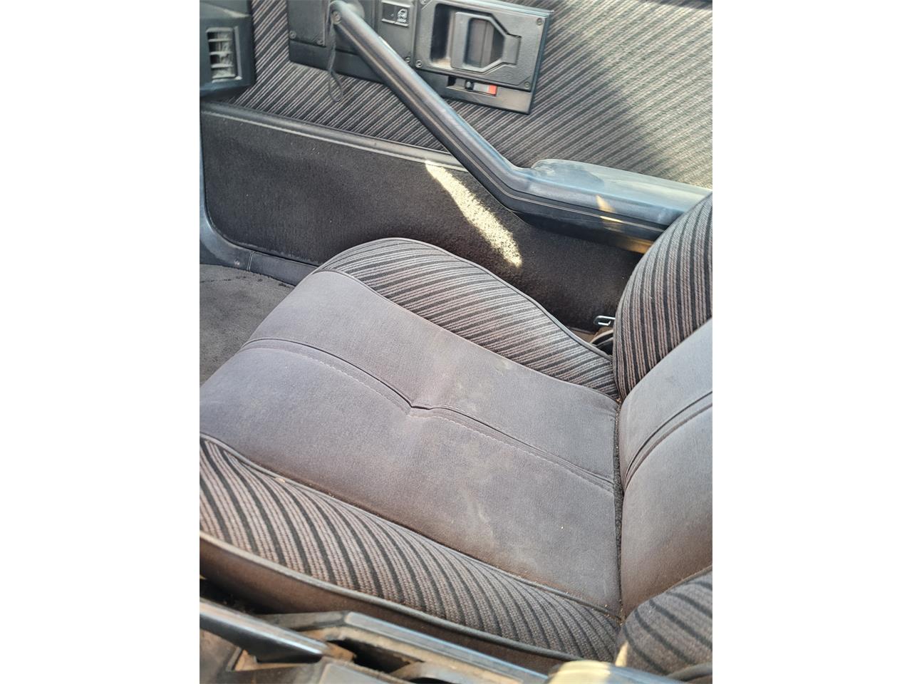 Chevrolet-Camaro-z28-1984-Black-Black-11