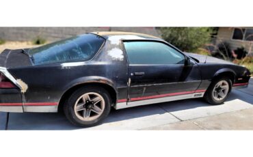 Chevrolet-Camaro-z28-1984-Black-Black-4