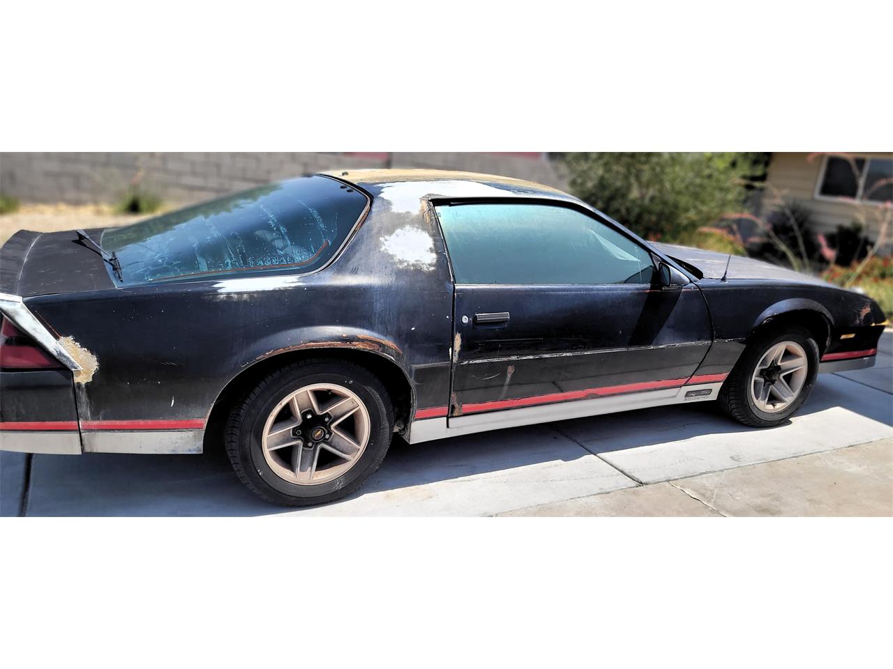 Chevrolet-Camaro-z28-1984-Black-Black-4