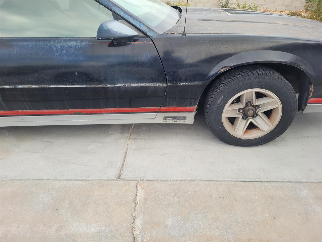 Chevrolet-Camaro-z28-1984-Black-Black-44