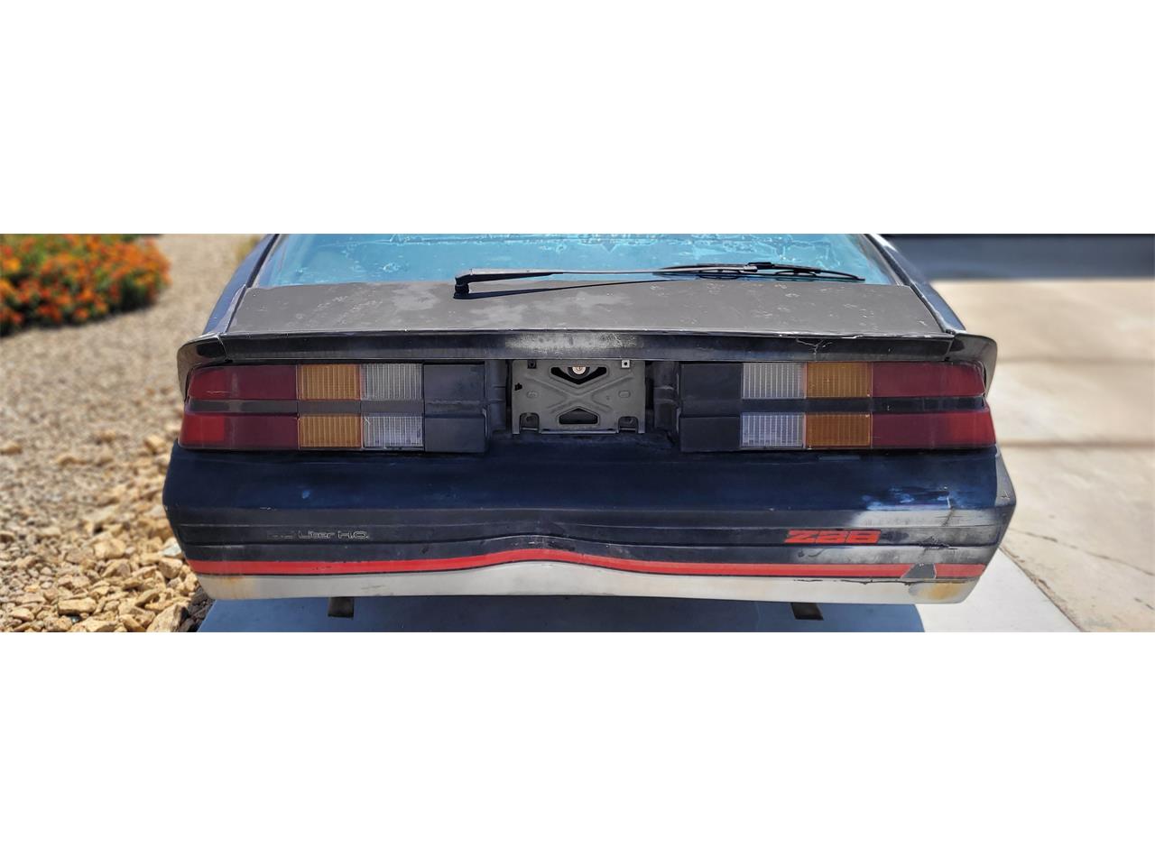 Chevrolet-Camaro-z28-1984-Black-Black-45