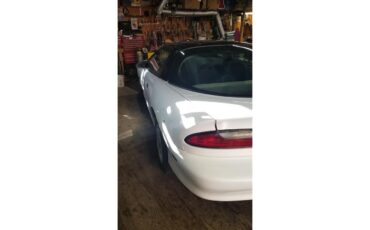 Chevrolet-Camaro-z28-1994-White-amp-black-Light-and-dark-gray-11