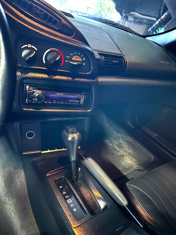 Chevrolet-Camaro-z28-1995-red-12