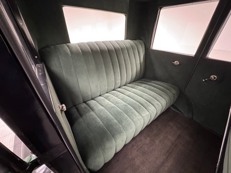 Chevrolet-Capitol-1927-Alpine-Green-Dark-Green-17