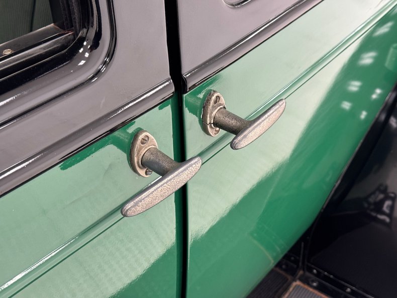 Chevrolet-Capitol-1927-Alpine-Green-Dark-Green-21