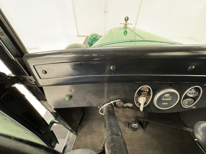 Chevrolet-Capitol-1927-Alpine-Green-Dark-Green-44