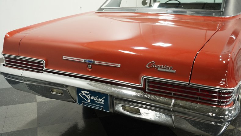 Chevrolet-Caprice-1966-Aztec-Bronze-Black-9