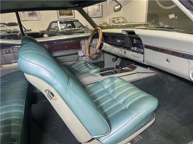 Chevrolet-Caprice-1968-24