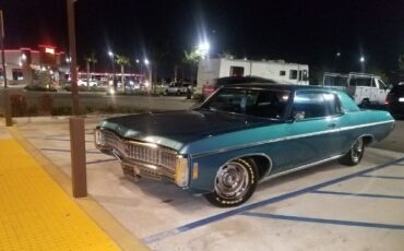 Chevrolet-Caprice-1969-Blue-Teal-Black-Cloth-11