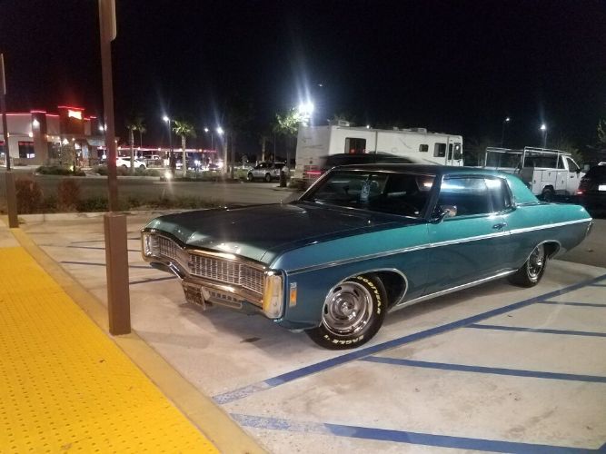 Chevrolet-Caprice-1969-Blue-Teal-Black-Cloth-11