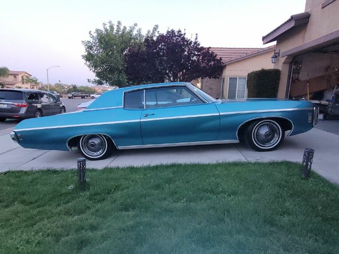 Chevrolet-Caprice-1969-Blue-Teal-Black-Cloth-31