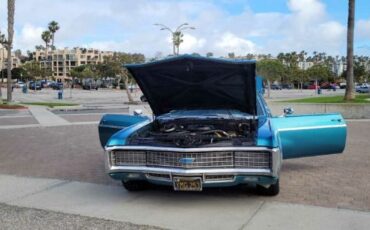 Chevrolet-Caprice-1969-Blue-Teal-Black-Cloth-34