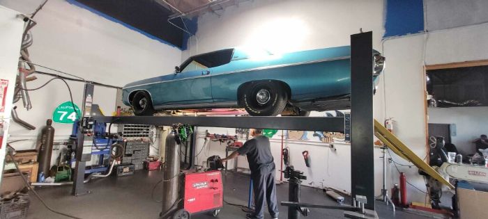 Chevrolet-Caprice-1969-Blue-Teal-Black-Cloth-5