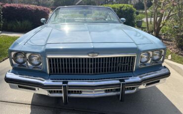 Chevrolet-Caprice-1975-Baby-bue-White-1