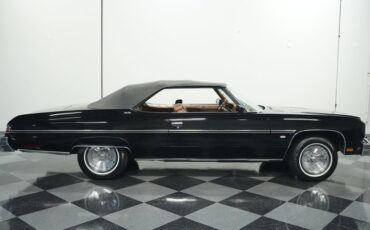 Chevrolet-Caprice-1975-Black-Dark-Saddle-16