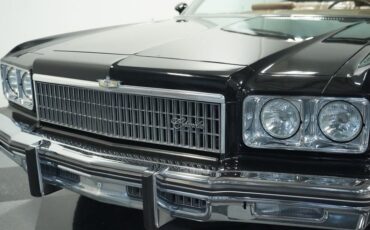 Chevrolet-Caprice-1975-Black-Dark-Saddle-20