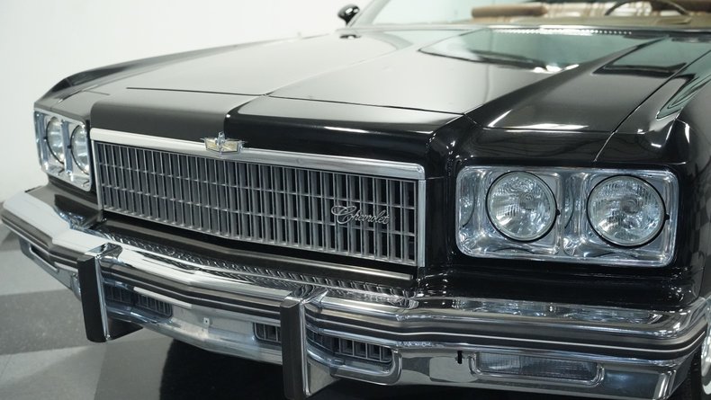 Chevrolet-Caprice-1975-Black-Dark-Saddle-20