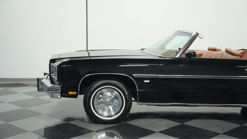Chevrolet-Caprice-1975-Black-Dark-Saddle-24