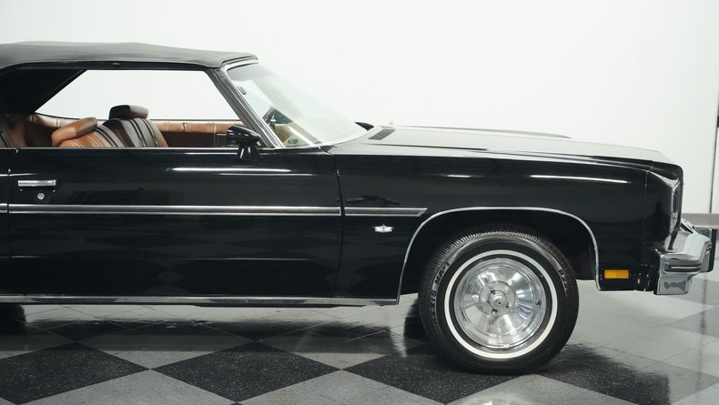 Chevrolet-Caprice-1975-Black-Dark-Saddle-30