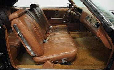Chevrolet-Caprice-1975-Black-Dark-Saddle-41