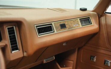 Chevrolet-Caprice-1975-Black-Dark-Saddle-5