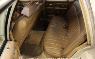 Chevrolet-Caprice-1981-Beige-Camel-10