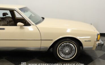 Chevrolet-Caprice-1981-Beige-Camel-12