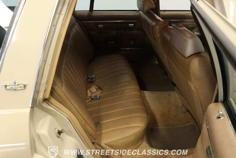 Chevrolet-Caprice-1981-Beige-Camel-15