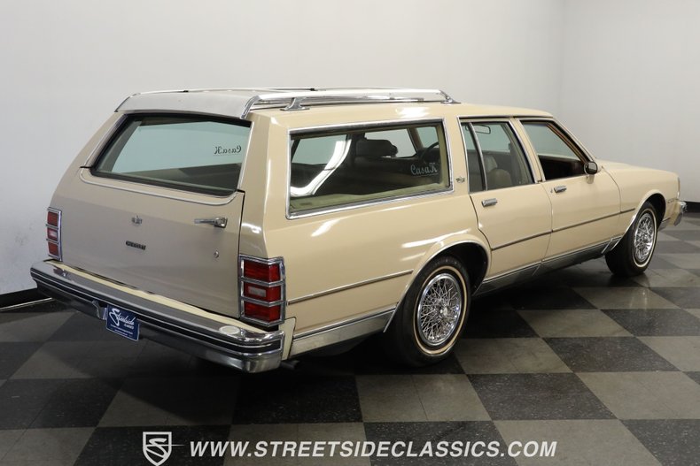 Chevrolet-Caprice-1981-Beige-Camel-21