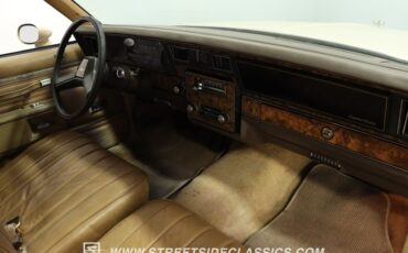 Chevrolet-Caprice-1981-Beige-Camel-28