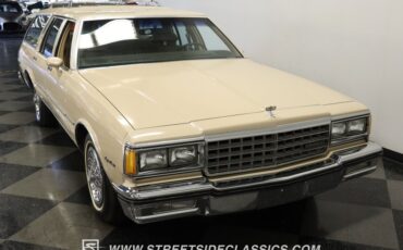 Chevrolet-Caprice-1981-Beige-Camel-36