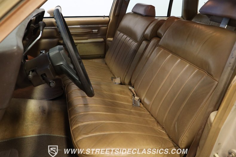 Chevrolet-Caprice-1981-Beige-Camel-9