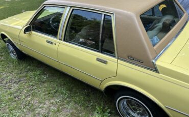 Chevrolet-Caprice-1987-Sedan-7