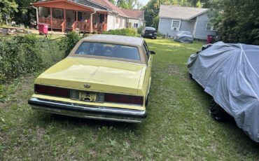 Chevrolet-Caprice-1987-Sedan-8