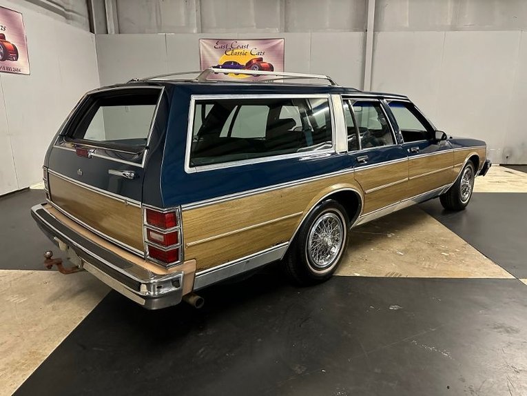 Chevrolet-Caprice-1989-Blue-Woodgrain-Blue-11