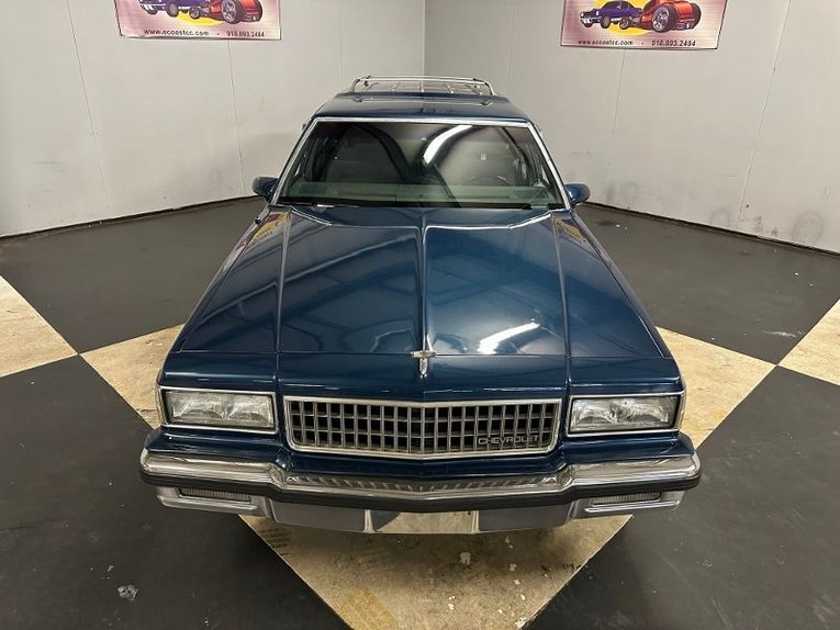 Chevrolet-Caprice-1989-Blue-Woodgrain-Blue-13