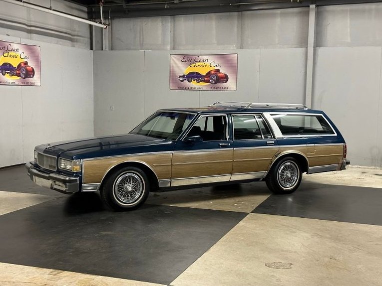 Chevrolet-Caprice-1989-Blue-Woodgrain-Blue-16