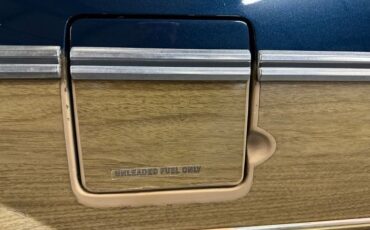 Chevrolet-Caprice-1989-Blue-Woodgrain-Blue-19