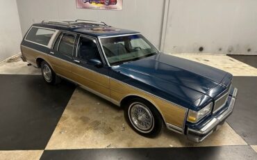 Chevrolet-Caprice-1989-Blue-Woodgrain-Blue-3