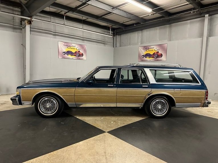 Chevrolet-Caprice-1989-Blue-Woodgrain-Blue-5