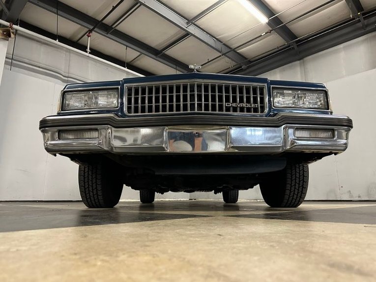 Chevrolet-Caprice-1989-Blue-Woodgrain-Blue-7