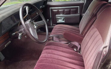 Chevrolet-Caprice-1989-Sedan-4