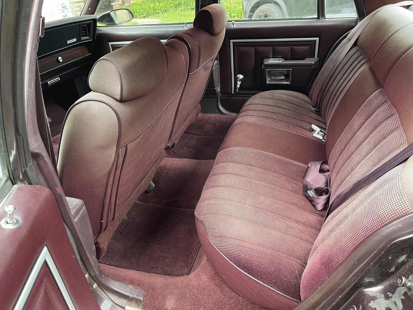 Chevrolet-Caprice-1989-Sedan-6